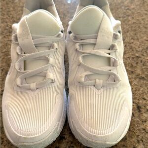 Nike Kids White Star Runner Sneakers